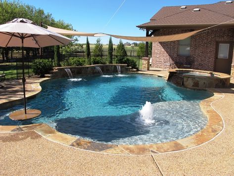 on Classic Rock Stone Yard… Jacuzzi Pool, Pools Design, Trailer House, Backyard Pool Design, Inground Pool Designs, Living Pool, Freeform Pools, Swimming Pool Decks, Pools Backyard Inground