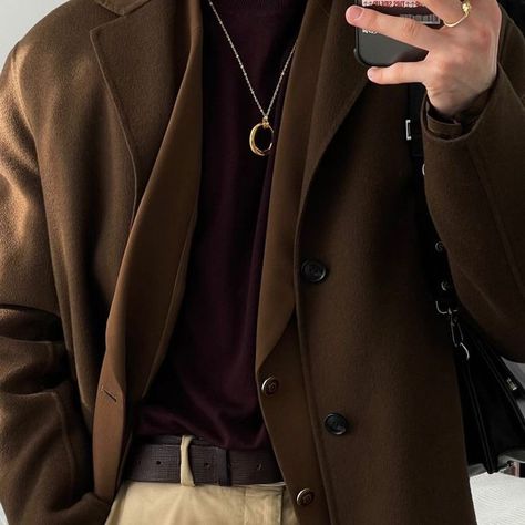 darling venom by parker s. huntington Coffee Aesthetic Outfit Men, Mor Aesthetic, Brown Clothing Aesthetic, Paul Blofis, Parker S Huntington, Darling Venom, Aesthetic Boys Outfit, Aesthetic Male Outfits, Academia Aesthetic Outfit