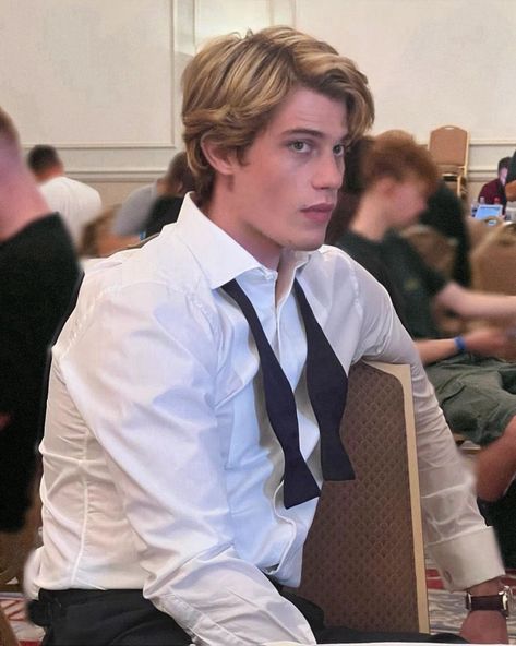 Nick Galitzine, I Prevail, Celebrity Yearbook Photos, Celebrity Yearbook, Nicholas Galitzine, Prince Henry, Yearbook Photos, Project Runway, Male Fashion