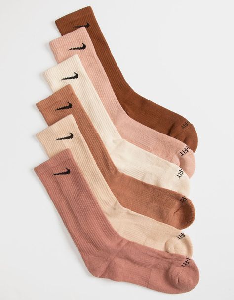 SneakerAlert on Twitter: "Nike Everyday Plus Cushioned Crew Socks 6-Pack ‘Earth Tones’ https://t.co/LkFkL8kxt8… " Cute Nike Socks, Nike Ankle Socks, Neutral Socks, Socks Photography, Adidas Shoes Yeezy, Fall Back To School, Wwe T Shirts, Socks Knee High, Shoes Yeezy