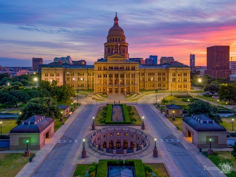 Texas State Capitol Building and Outdoor Rotunda by Christopher Sherman - TurningArt Texas Capitol Building, Texas Capitol, Texas State Capitol, Texas Longhorns Football, Lake Travis, Famous Buildings, Technology Industry, Building Architecture, Capitol Building