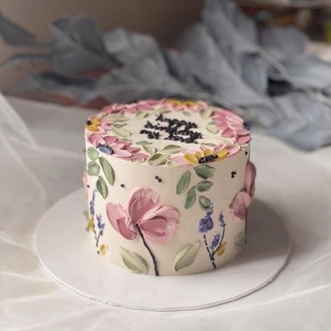 Floral Cake Birthday, Cupcake Logo Design, Buttercream Birthday Cake, Birthday Cake With Flowers, Adult Birthday Cakes, Creative Birthday Cakes, Cake Decorating Videos, Fashion Cakes, Painted Cakes