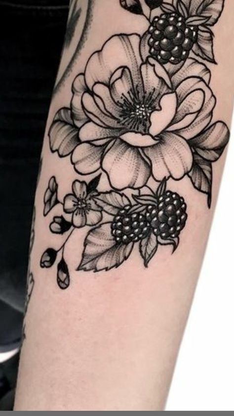 Shin Tattoo Medusa, Floral And Fruit Tattoo, Strawberry Tattoo Placement, Blackberry Tattoo Black And White, Botanical Knee Tattoo, Dark Floral Tattoo Sleeve, Blackberry Tattoos, Fruit Tattoo Sleeve, Blackberry Flower Tattoo