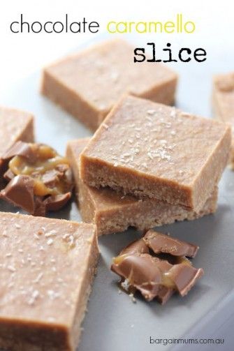 Caramello Slice, Slice Recipes, Easy Slice, Marshmallow Frosting, Slices Recipes, Winter Recipes, Holiday Food, Fudge Recipes, Melt In Your Mouth