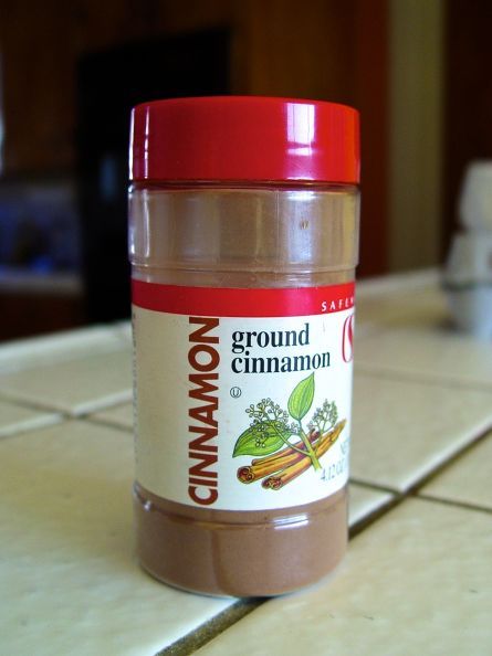 8 household uses for cinnamon, pest control Uses For Cinnamon, Lawn Care Tips, Natural Pest Control, Healthy Lawn, Spice Cabinet, Bug Repellent, Natural Cleaners, Cute Diy, Cleaners Homemade