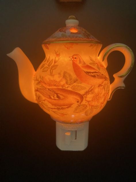 Teapot night light for gift Summer Room, Night Lamps, Tea Pot, Reno, Night Light, Tea Pots, Tea, Gifts