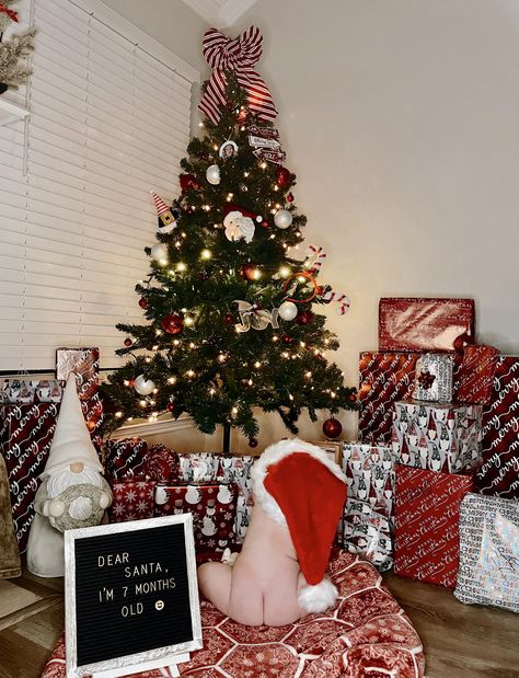 7 months letter board ideas, DIY Christmas photo shoot for baby, Christmas tree Baby Christmas Photos 9 Months, 4 Months Christmas Baby Photoshoot Ideas, 6 Month Christmas Pictures, 8 Month Christmas Photos, Christmas 6 Month Photos, 7 Month Old Christmas Pictures, First Christmas Letter Board, 7 Month Letter Board Ideas, Diy Christmas Photoshoot Baby