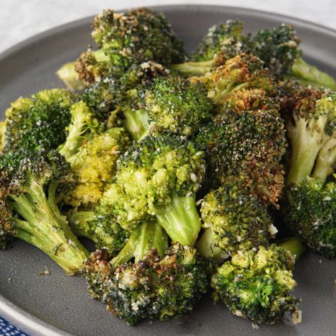 Air Fryer Ranch Roasted Broccoli Easy Veggie Side Dish, Seasoned Broccoli, Ranch Seasoning Mix, Easy Veggie, Ranch Seasoning, Air Fryers, Roasted Broccoli, Veggie Side Dishes, Air Frying