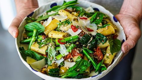 Deli cabinet pasta salad with chilli, parmesan and sunflower seed dressing Anchovies Pasta, Broccoli Rabe Recipe, Anchovy Pasta, Pan Cooking, Taco Pizza, Broccoli Rabe, Nyt Cooking, Roasted Peppers, Anchovies