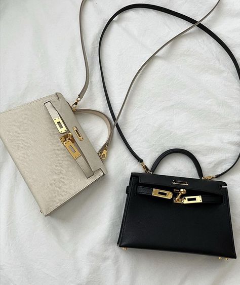 Chanel Kelly Bag, Hermes Sling Bag, Kelly 25 Hermes, Hermes Bag Outfit, Mini Kelly Hermes, Hermes Bags Kelly, Chanel Kelly, Kelly Hermes, Hermes Constance Bag