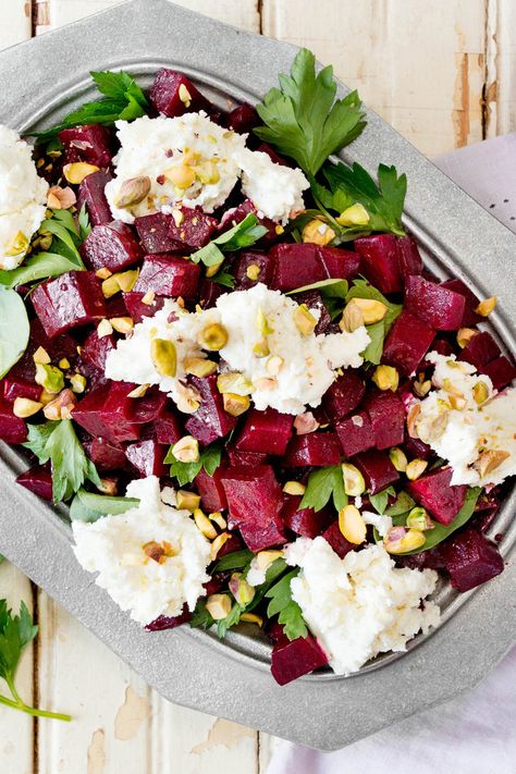 Marinated Beets, Cooking Beets In Oven, Green Shakshuka, Walnuts Recipe, Beet And Goat Cheese, Power Salad, Roasted Beet Salad, Whipped Goat Cheese, Salads Recipes