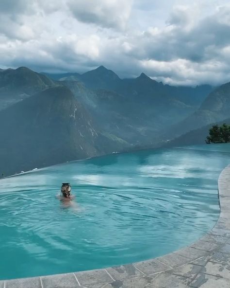 Vietnam Resorts, Vietnam Hotels, Sapa Vietnam, Hotel Pool, Unique Hotels, Vietnam Travel, Cool Pools, Infinity Pool, Heaven On Earth