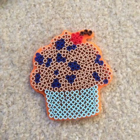 Creepypasta Ticci Toby, Raisin Muffins, Ticci Toby, Perler Bead, Types Of Art, Perler Beads, Raisin, Muffins, Enamel Pins