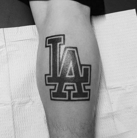 La Dodgers Logo Tattoo, La Logo Tattoo, La Tattoo Design, La Tattoo Los Angeles Design, La Tattoo Ideas, La Tattoo Los Angeles, La Tattoos Ideas, Los Angeles Dodgers Tattoo, Coaching Baseball