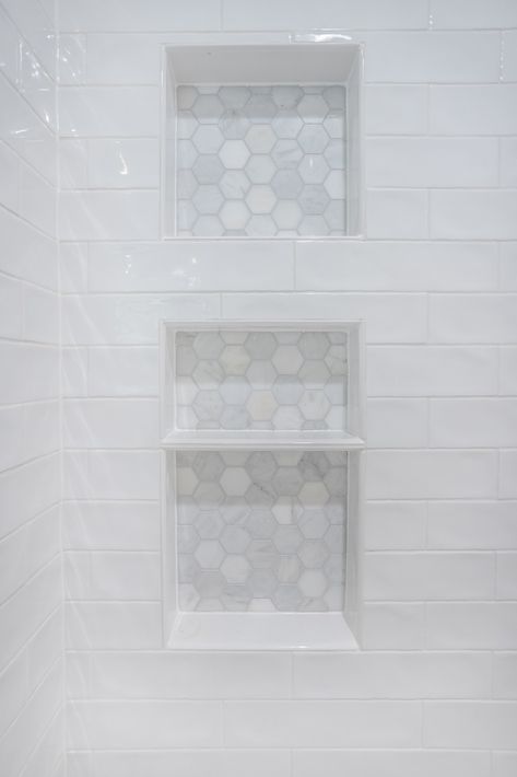 shower niche with marble mosaic tile Bathroom With White Subway Tile Walls, Timeless Bathroom Subway Tile, Mixing Matte And Glossy Tile, Glazed Tile Bathroom Showers, Chloe Tile Shower Ideas, Shower Niche Subway Tile, Cheap Bathroom Tile Ideas, Simple Bathroom Tiles Design Ideas, Transitional Bathroom Tile Ideas