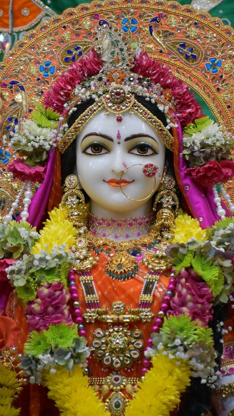 Shree Radha Rani Wallpaper, Isckon Radhakrishna Wallpaper, Radhe Rani Pics, Radha Rani Hd Wallpaper 1080p, Jai Ambe Maa, Radha Rani Hd Wallpapers, Radha Krishna Wallpaper Full Hd 4k, Radha Rani Image, Radha Rani Wallpaper Full Hd