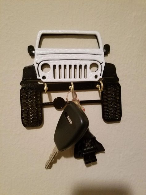 3D printed Jeep key holder - Imgur Jeep Swag, Jeep Hacks, Jeep Driving, Jeep Keys, Jeep Garage, Jeep Baby, Jeep Wave, Jeep Wrangler Accessories, Car Deco