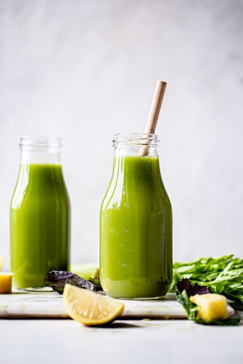 No juicer needed to make this green juice! All you need is a blender, a nut milk bag (cheesecloth or kitchen towel), and fresh produce! This Blender Green Juice is made with green apple, lemon, greens, kiwi, and celery for a healthy homemade juice the whole family will enjoy with no added sugar! #juicerecipes #greenjuice #blenderrecipes #healthyrecipes Juice Healthy, Homemade Juice, Nut Milk Bag, Green Juice Recipes, Celery Juice, Blender Recipes, Nut Milk, Healthy Juices, Fresh Juice