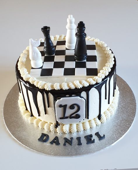 Chess Cake Design, Chess Theme Cake, Chess Birthday Cake, Chessboard Cake, Chess Birthday, Tennis Cake, Chess Cake, Fairy Birthday Cake, Cars Birthday Cake