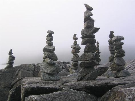 Website explaingin cairn's and the different meanings they can carry.  From relaxation, religious, to the memory of those gone, etc... Stacking Stones, Crystals For Sleep, Environmental Psychology, Tiny Gardens, Rock Cairn, Serenity Garden, Stone Cairns, Rock Sculpture, Standing Stone