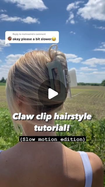 Little Claw Clips Hairstyles, Claw Clip Hairstyles Long Hair Tutorial, How To Put Hair In Claw Clip, Easy Claw Clip Hairstyles Medium Hair, How To Claw Clip Long Hair, How To Use A Claw Clip, Simple Claw Clip Hairstyles, Claw Clip Hairstyles Tutorials, Clawclips Hairstyles