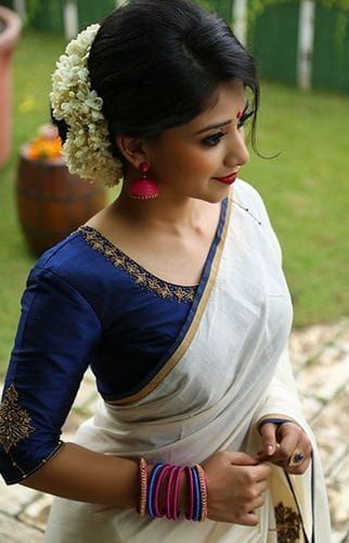 Kerala Saree Blouse, Kerala Saree Blouse Designs, Onam Saree, Kerala Saree, Saree Blouse Neck Designs, Set Saree, Wedding Blouse Designs, Sari Blouse Designs, Indian Saree Blouses Designs