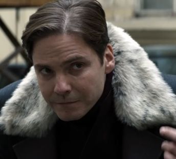 Helmut Zemo, Baron Zemo, Daniel Bruhl, Sharon Carter, Daniel Brühl, Marvel Icons, Movie Shots, Film Star, Charming Man