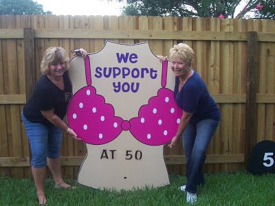 *THE YARD FLOCKERS* Pinellas County, Fla 727-409-5590 WWW.THEYARDFLOCKERS.COM: *I Got Flocked* for my 50th birthday by The Yard Flockers in Palm Harbor Fl 727-409-5590 Yard Pranks, Diy 50th Birthday Decorations, Birthday Pranks, 50th Birthday Themes, My 50th Birthday, Moms 50th Birthday, Birthday Wreath, Birthday Yard Signs, Flamingo Birthday Party