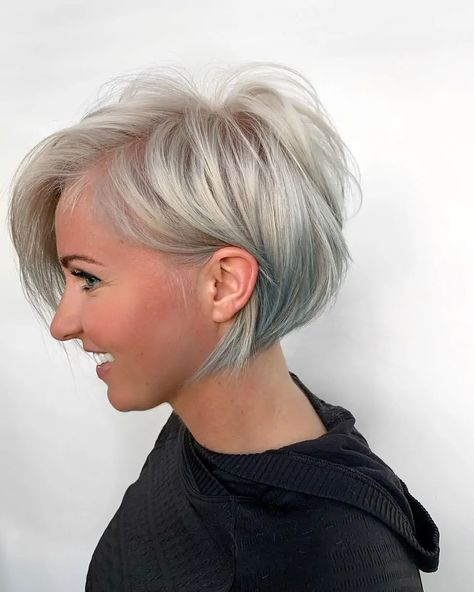 Short Wedge Haircut, Wedge Haircut, Tomboy Hairstyles, Short Hairstyles Fine, Pixie Cut With Bangs, Balayage Blonde, Short Grey Hair, Short Layered Haircuts, Bob Hairstyles For Fine Hair