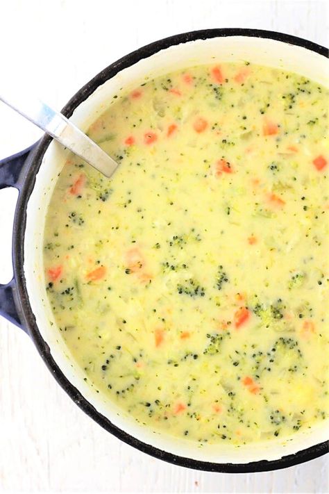 Cauliflower And Cheese Soup, Cauliflower And Cheese, Cheesy Garlic Biscuits, Soup For Babies, Broccoli Cauliflower Soup, Cauliflower Cheese Soups, Diet Soup Recipes, Broccoli Cheese Soup Recipes, Cauliflower Soup Recipes