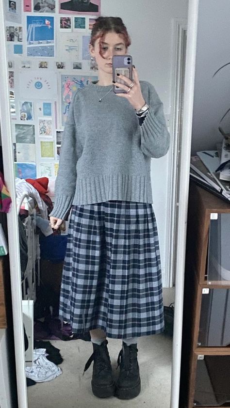 Skirts And Sweaters Outfit Fall, Platform Boots Skirt Outfit, Long Skirt Chunky Sweater, Midi Skirts And Boots, Grey Checkered Skirt Outfit, Winter Outfits With Midi Skirts, Oversized Sweater Over Dress Outfit, Oversize Jumper Outfit, Long Skirt And Jumper