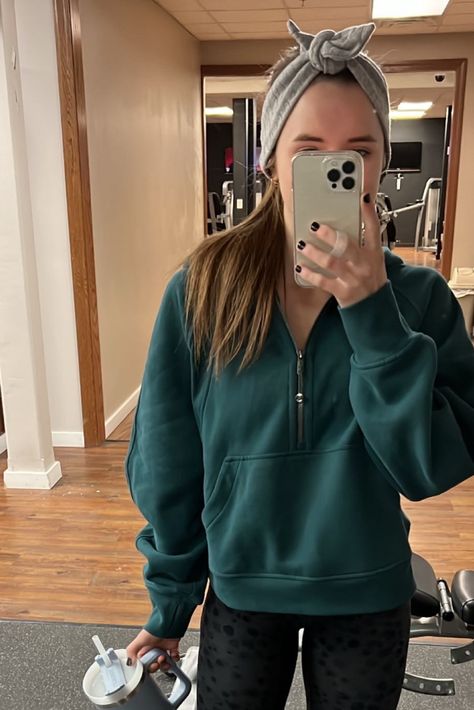 Scuba Hoodie Outfit, Scuba Oversized Full Zip, Scuba Hoodie, Green Jasper, Freshman Year, Hoodie Outfit, Full Zip Hoodie, Christmas List, Zip Hoodie