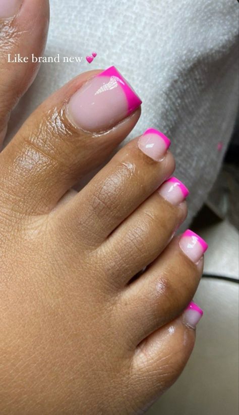 ˚୨୧⋆ @bella2angel Hot Pink French Tip Toes, Pink Toe Nails, Nails Feet, Natural Nails Manicure, Summer Acrylic, Gel Toe Nails, Acrylic Toes, Acrylic Toe Nails, Wow Nails