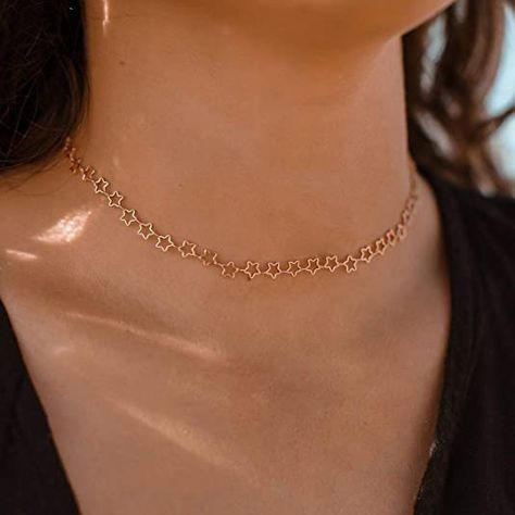 Amazon.com: Pura Vida 14" Rose Gold Seeing Stars Choker Necklace - Brand Charm, 3" Extender: Clothing, Shoes & Jewelry Minimal Jewelry Photography, Pura Vida Necklace, Gold Chain Choker, Pura Vida Bracelets, Prom Ideas, Simple Bracelets, Necklace Brands, Star Jewelry, Gold Brass