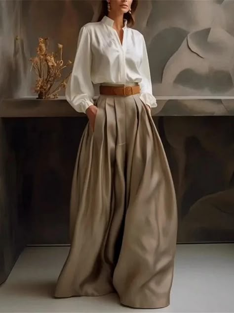 Shiny Rok Midi, Sandal Tali, Look Boho Chic, Pantalon Large, Modest Fashion Outfits, Wide Pants, Moda Vintage, Fashion Seasons, Mode Inspiration