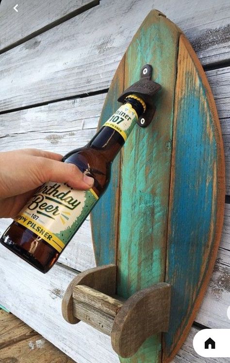 Deco Surf, Tre Kunst, Wood Bottle Opener, Reclaimed Wood Kitchen, Tiki Bar Decor, Wood Bottles, Reclaimed Wood Projects, Into The Wood, Beach House Interior