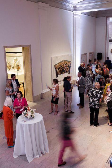 Artful Living recently celebrated the launch of its summer issue with an intimate Mia viewing of the museum's newest Van Gogh exhibit. Gallery Opening Party, Art Gallery Opening Party, Magazine Launch Party, 2030 Vision, Vivo Y100, Art Gallery Event, Van Gogh Exhibit, Couple Event, Launch Event