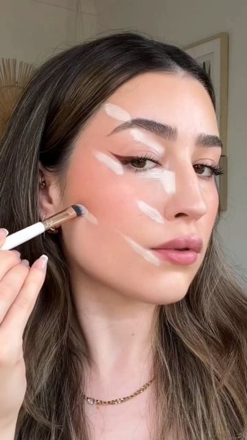 Facelift Makeup, Applying Concealer, Nude Lip Makeup, Face Makeup Tutorial Video, Nose Makeup, Makeup Artist Tips, Face Makeup Tips, Face Lifting, Simple Makeup Looks