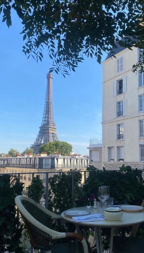 Paris France cafe eiffel tower Paris Cafe Eiffel Tower, Paris Aesthetic Restaurant, France Cafe, Travel Collage, Paris Aesthetic, Paris Cafe, Parisian Apartment, Paris Restaurants, Aesthetic Images