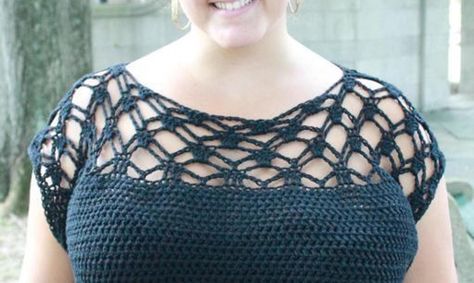 Plus Size Top Pattern, Crochet Top Plus Size, Making Your Own Clothes, Black Crochet Dress, Plus Size Patterns, Make Your Own Clothes, Crochet Dress Pattern, Top Plus Size, Moda Plus