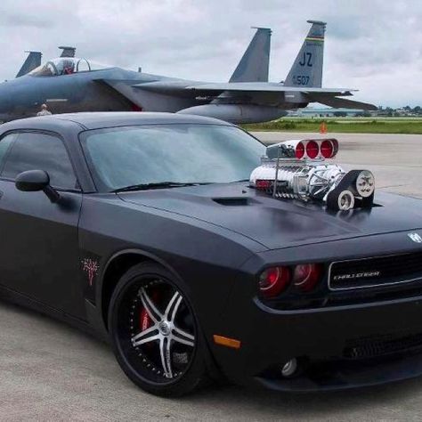 Wide body challenger with a blown 6.1 Hemi 1000 hp Hell Cat, Tmax Yamaha, Dodge Challenger Hellcat, Dodge Challenger Srt, Tuner Cars, Koenigsegg, American Muscle Cars, Modified Cars