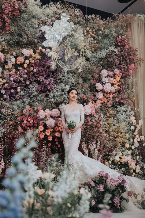 Flower Backdrop Wedding, Wedding Background Decoration, Dream Wedding Decorations, Wedding Stage Design, Wedding Backdrop Design, Wedding Backdrop Decorations, Wedding Design Decoration, Wedding Decor Style, Wedding Stage Decorations