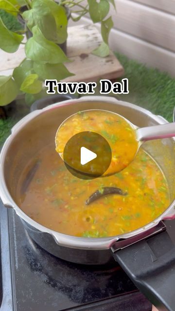 Mahar Mehta on Instagram: "Tuvar dal #reels #foodreels #instareels #foodie #instagram" Dal Recipe Indian Easy, Toor Daal Recipe, Daal Recipe Indian, Masoor Dal Recipe, Tarka Dal Recipes, Whole Masoor Dal Recipe, Bengali Masoor Dal Recipe, Dal Recipe, Cooking Recipes