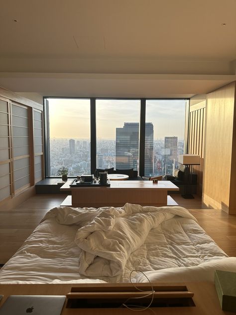 Penthouse Apartment Bedroom, Floor To Ceiling Window, Ceiling Window, City View Apartment, Apartment In New York, Scandinavian Style Home, Dream Apartment Decor, Pastel Room, Bedroom Red