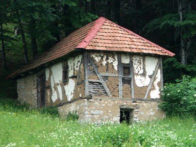 Serbian Architecture, Serbian Clothing, Rural Architecture, Traditional Houses, Vernacular Architecture, Natural Living, Permaculture, Serbia, Old House