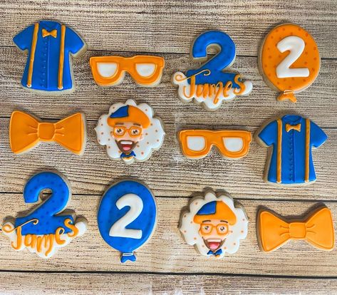 Fabulace Cookies on Instagram: “Blippi #blippi #bowtie #birthday #cookies #cartoon #sunglasses #balloon #shirt #sugar #art #sugarart #royalicing” Blippi Cookies Decorated, Blippi Birthday Party Food Ideas, Blippi Cookies, Cartoon Sunglasses, Blippi Party, Halloween Sweets, Birthday Party Food, 3rd Birthday Party, Cookies Decorated