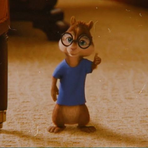 Simon From Alvin And The Chipmunks, Simon Alvin And The Chipmunks Fanart, Simon The Chipmunk, Simon Alvin And The Chipmunks, Alvin And The Chipmunks Pfp, Alvin And The Chipmunks Simon, The Chipmunks, Simon Chipmunk, Simon Seville