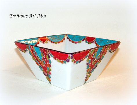 Saladier carré porcelaine,coloré bohème,rouge turquoise,peint main,saladier fait main,saladier bohème multicolore,porcelaine décorée main Craft Painting, Painting Flowers, Porcelain Painting, Painting Crafts, Ants, Flower Painting, Decorative Bowls, Takeout Container, Planter Pots