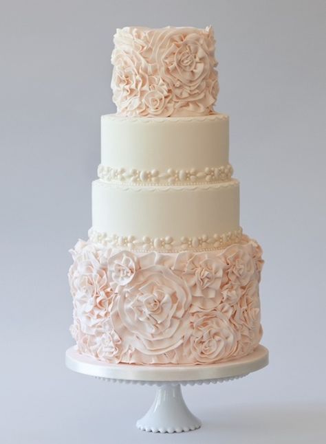 Wedding Cake Navy, Blush Wedding Cakes, Wedding Cake Fresh Flowers, Cakes To Make, Pretty Wedding Cakes, Wedding Cake Roses, Fresh Flower Cake, Buttercream Wedding Cake, Gorgeous Wedding Cake