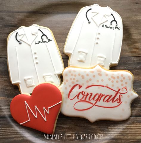 Congratulations Congrats Lab coats Lab coat cookies Medical graduation cookies Heart Heart cookies Doctor Nurse Physician PA PT Cookies Medicine Medical Doctor appreciation Nurse appreciation Doctor Graduation Cake, Medical School Graduation Party Ideas, Medical Cookies, Medical Graduation, Cookies Heart, Nurse Cookies, Doctor Cake, Graduation Desserts, No Bake Sugar Cookies